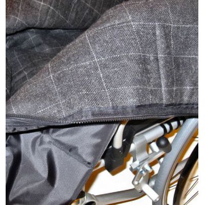 Чехол утепленный для инвалидной коляски Titan LY-111 - официальный дилерAmigomed.ru